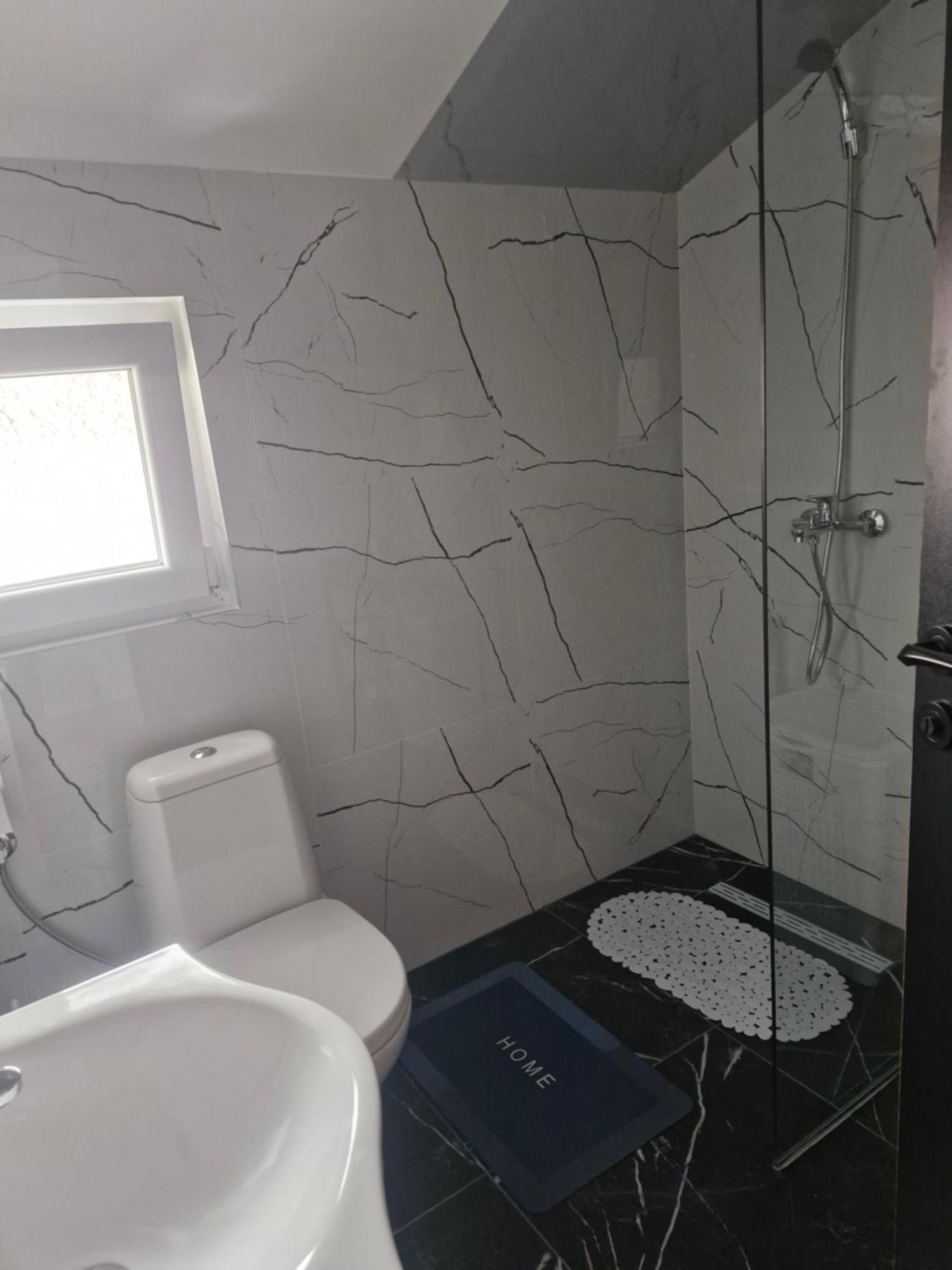 Knezevic Apartman Podgorica Buitenkant foto
