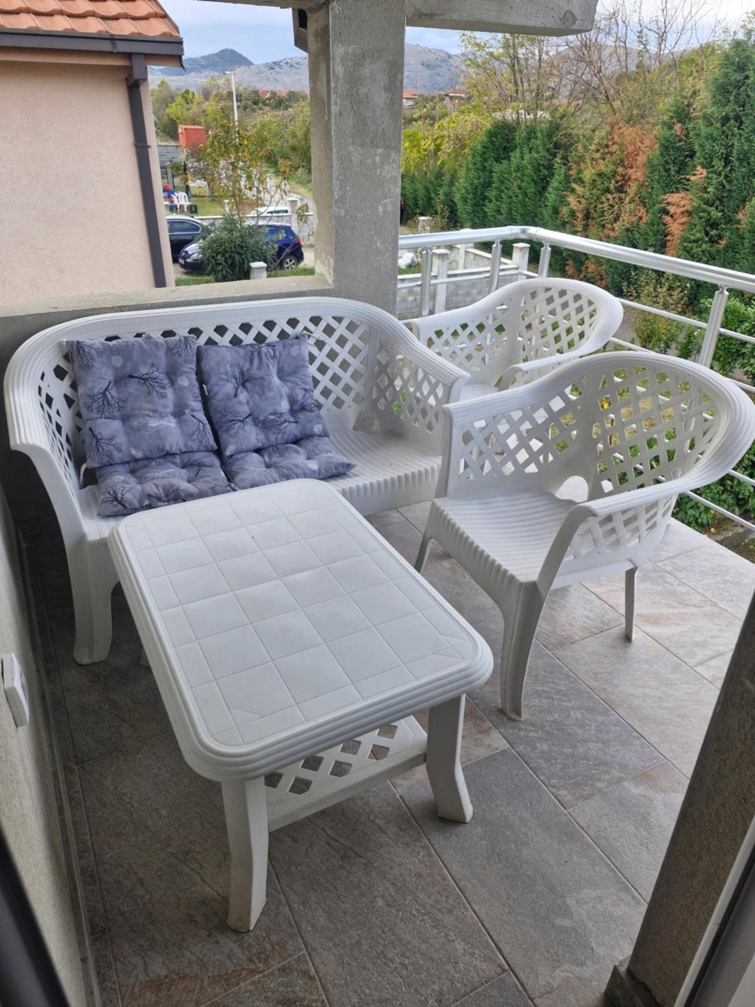 Knezevic Apartman Podgorica Buitenkant foto