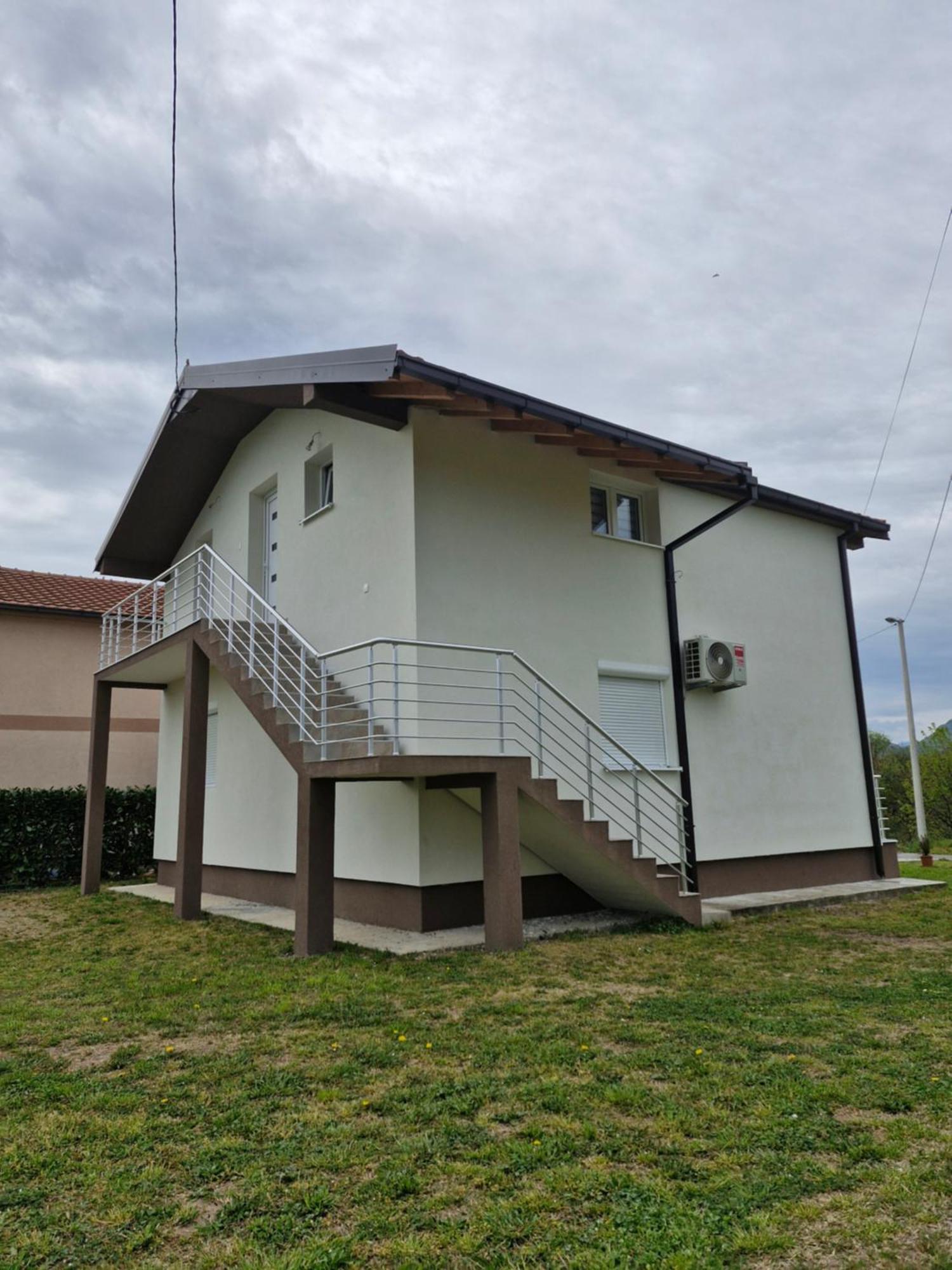 Knezevic Apartman Podgorica Buitenkant foto